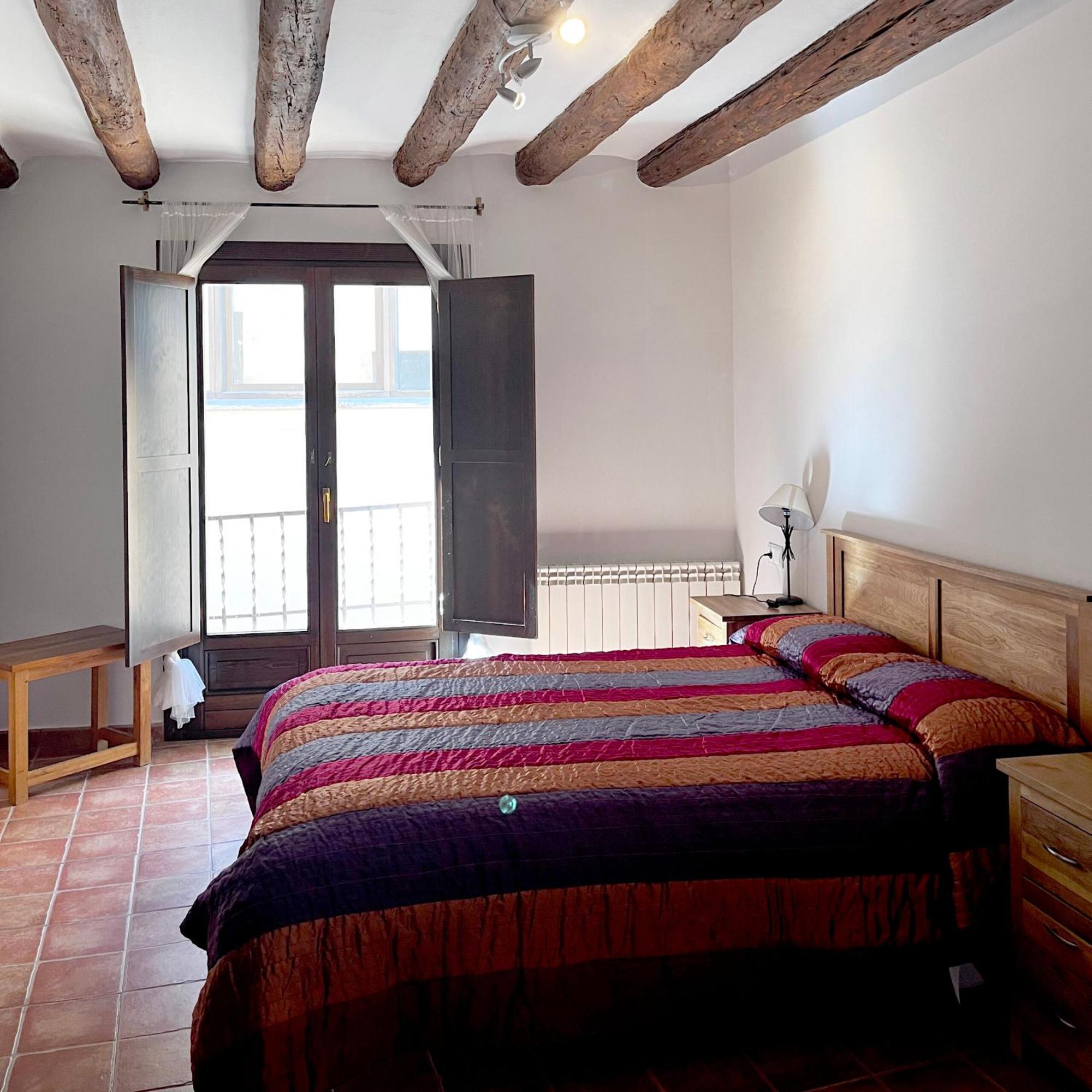 Apartamentos Angelus Plaza Mayor De Граус Экстерьер фото